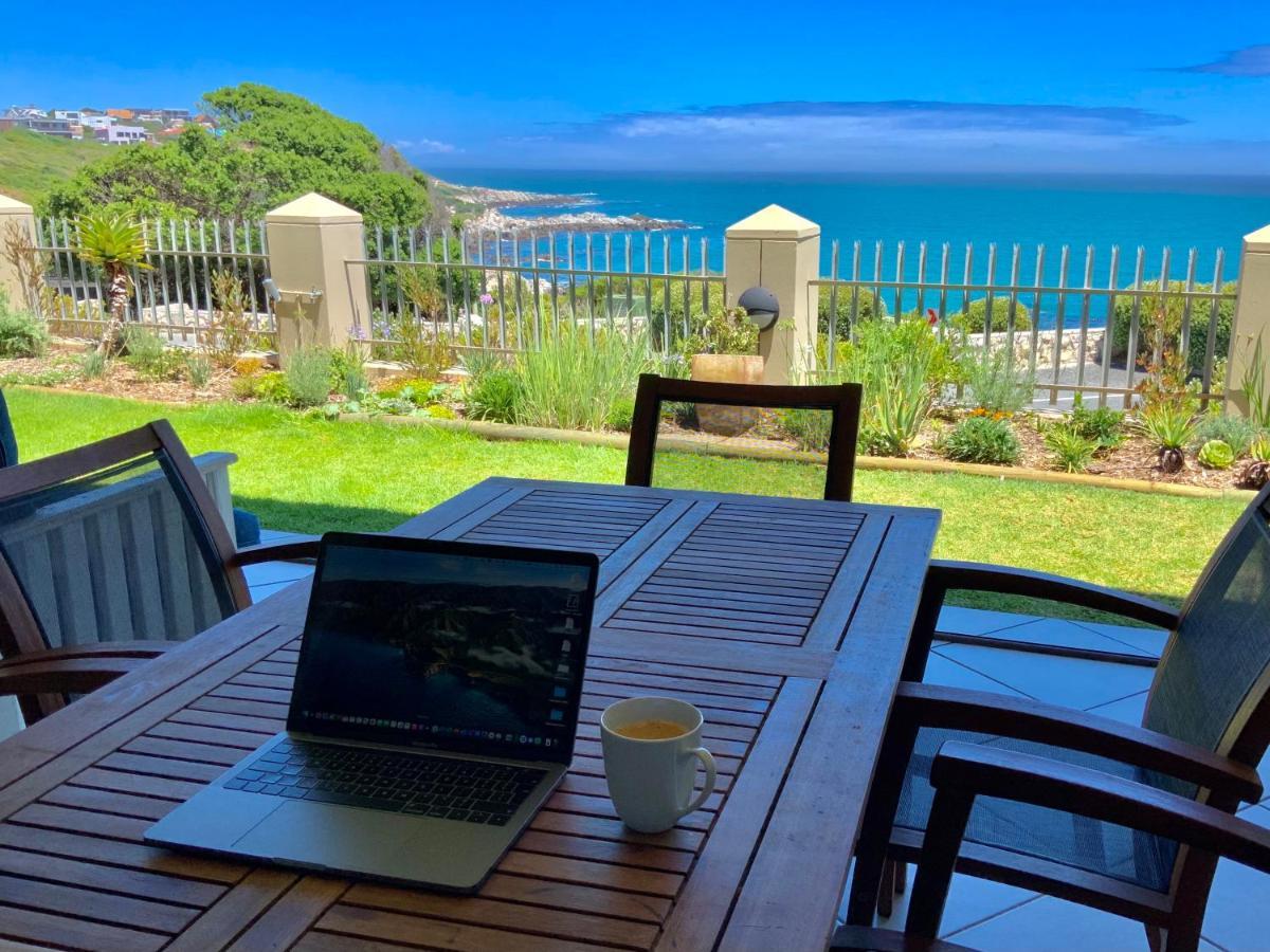 Sage At Whale Cove - Sea Facing Apartment ดิ เคลเดอร์ส ภายนอก รูปภาพ